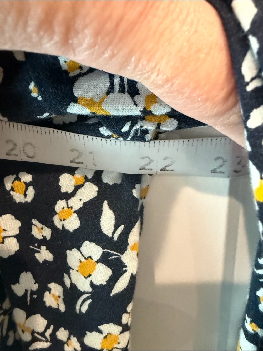 J. Jill Floral Smocked Tunic with Yellow Blooms Size Large - Picture 11 of 14